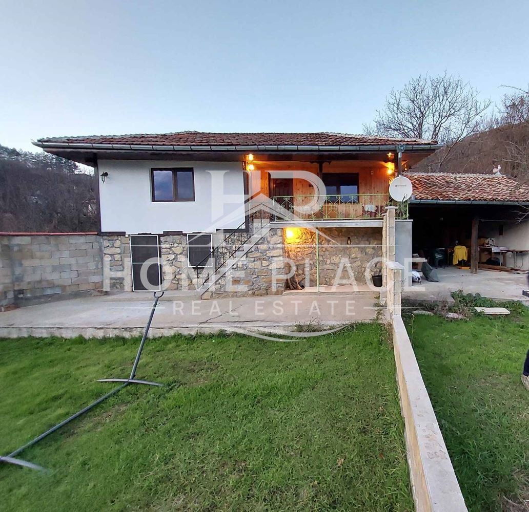 Продава КЪЩА, с. Черни връх, област Шумен, снимка 2 - Къщи - 54288113