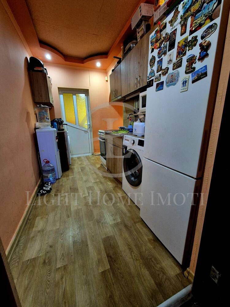 Продава 2-СТАЕН, гр. Пловдив, Изгрев, снимка 2 - Апартаменти - 52398757