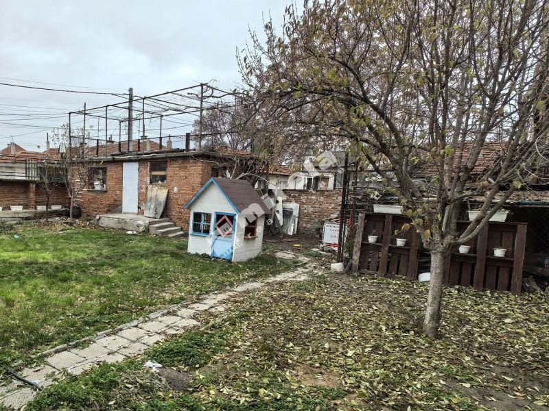 Продава  Къща град Ямбол , Каргон , 136 кв.м | 29970911 - изображение [12]