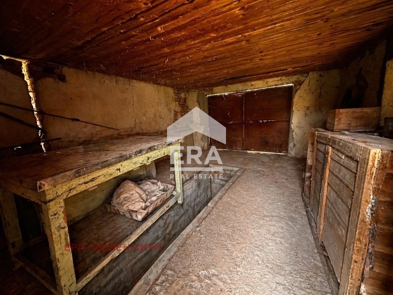 Продава КЪЩА, с. Вълчитрън, област Плевен, снимка 10 - Къщи - 56717902