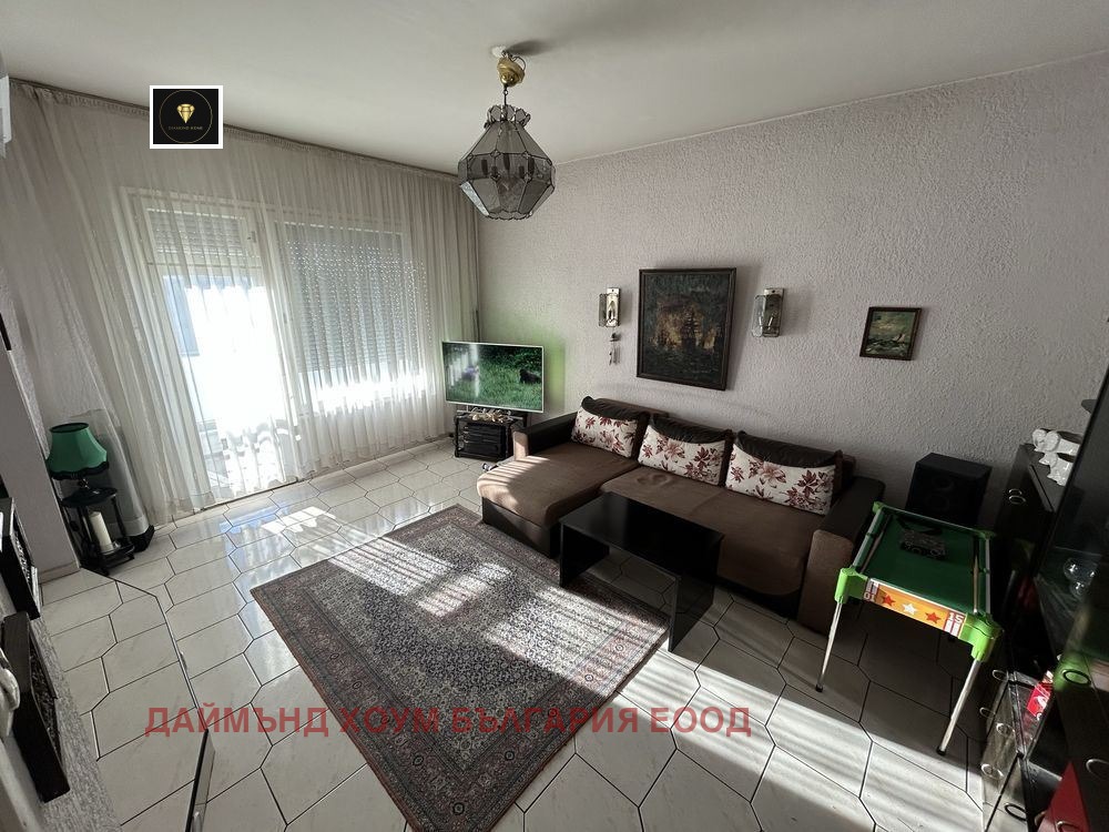 Продава 3-СТАЕН, гр. Пловдив, Тракия