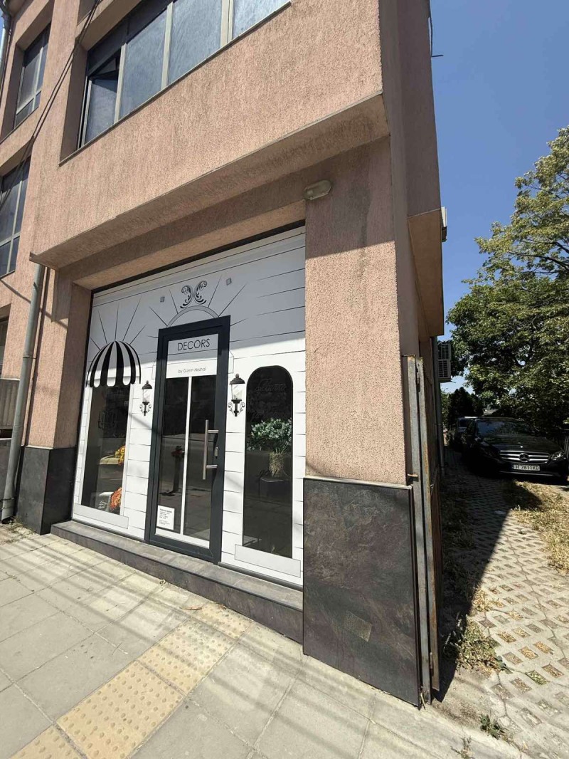 Продава МАГАЗИН в град Шумен, Център - 150 кв.м / 125 000 € » 244 478.75 лв., АДРЕС НЕДВИЖИМИ ИМОТИ - КАНТОРА ШУМЕН