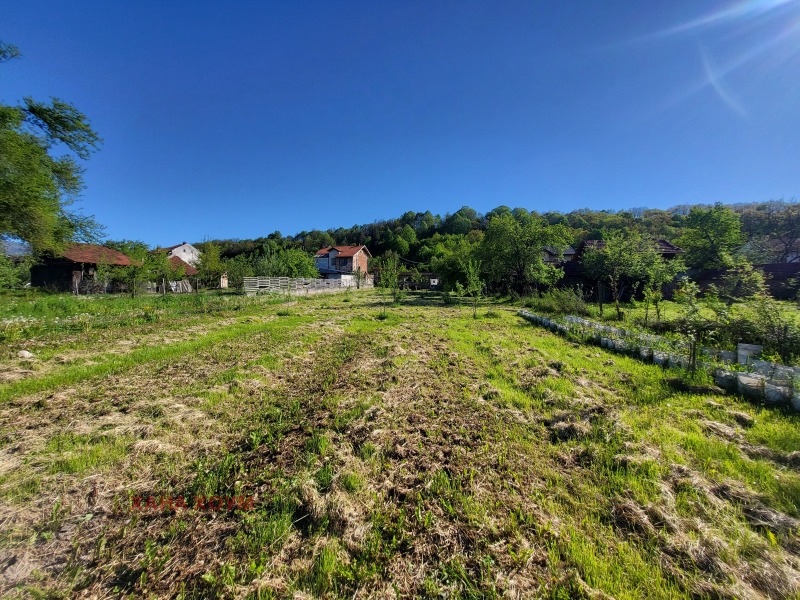 Продава ПАРЦЕЛ в област Ловеч, гр. Троян - 1265 кв.м / 51 500 € » 100 725.25 лв., ХАНА ХОУМ