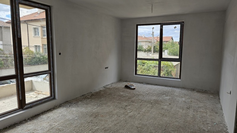 De vânzare  1 dormitor Plovdiv , Proslav , 71 mp | 50407214