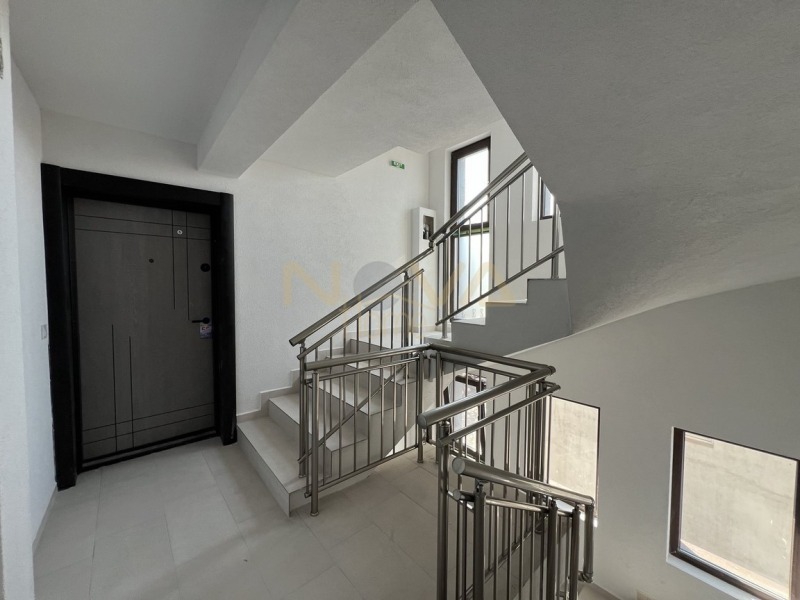 Продава  2-стаен град Варна , Възраждане 3 , 59 кв.м | 74451217 - изображение [2]
