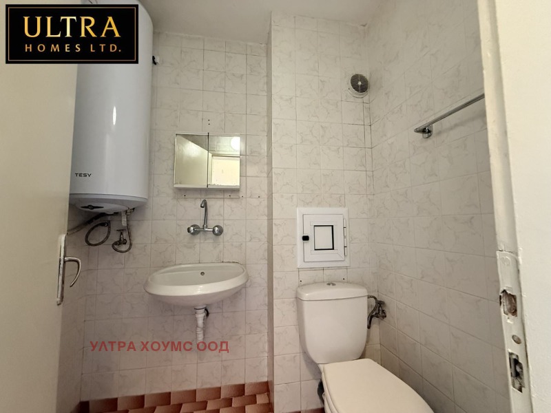 Продава 2-СТАЕН, гр. Бургас, Център, снимка 8 - Апартаменти - 52703262