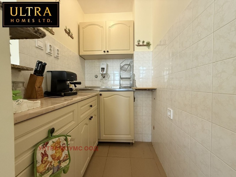 Продава 2-СТАЕН, гр. Бургас, Център, снимка 2 - Апартаменти - 52703262