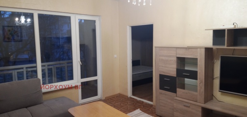 Продава  3-стаен град Варна , Лятно кино Тракия , 70 кв.м | 65201172 - изображение [2]