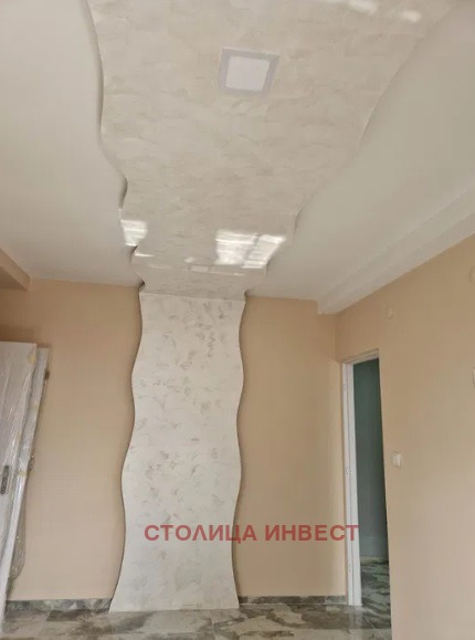 Продава КЪЩА, гр. Русе, Здравец, снимка 3 - Къщи - 48278382