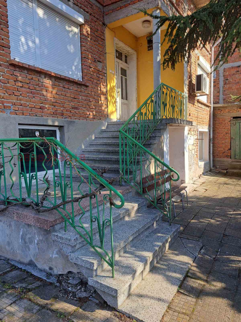 Продава КЪЩА, гр. Чирпан, област Стара Загора