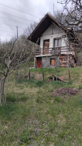 Продава КЪЩА, област Кюстендил, с. Кременик • 42000 лв. / 21474.26 € • 40050715 1