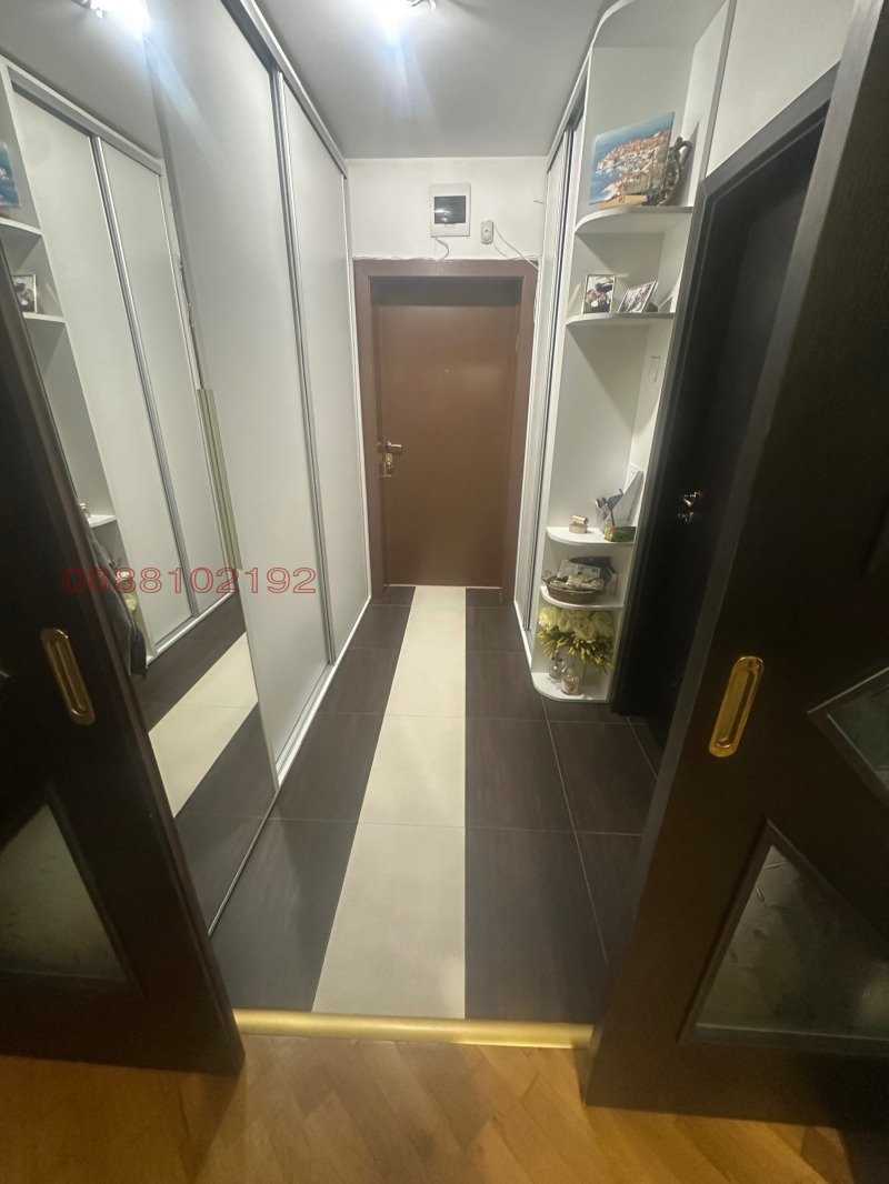 Продава 3-СТАЕН, гр. Русе, Централен южен район, снимка 11 - Апартаменти - 52785520