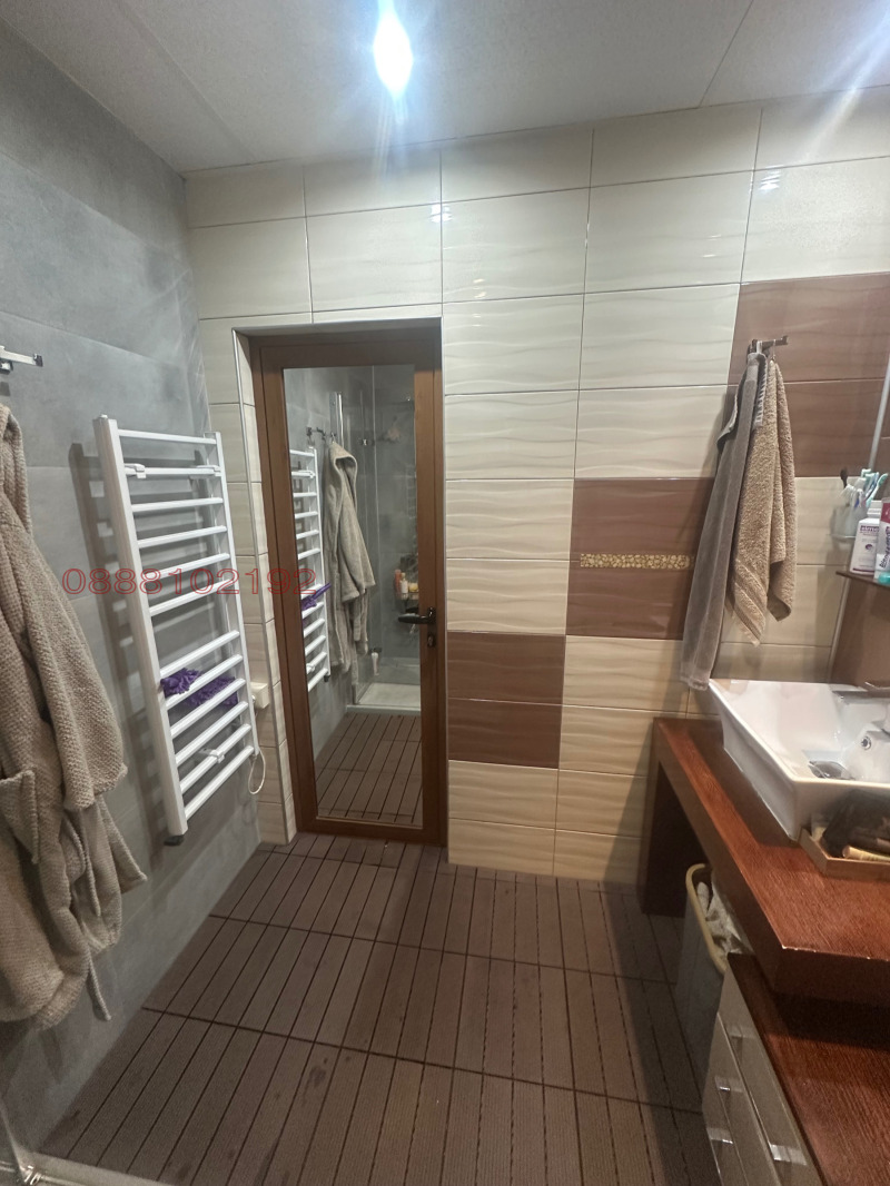 Продава 3-СТАЕН, гр. Русе, Централен южен район, снимка 8 - Апартаменти - 52785520