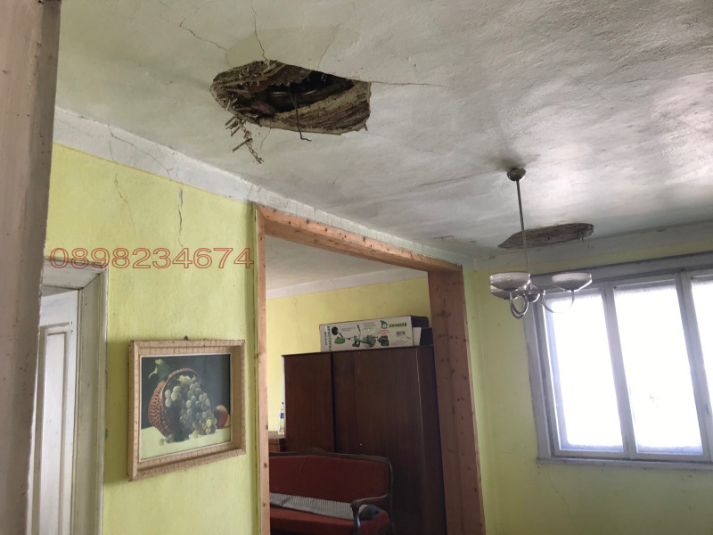 Продава КЪЩА, с. Голец, област Ловеч, снимка 8 - Къщи - 52761712