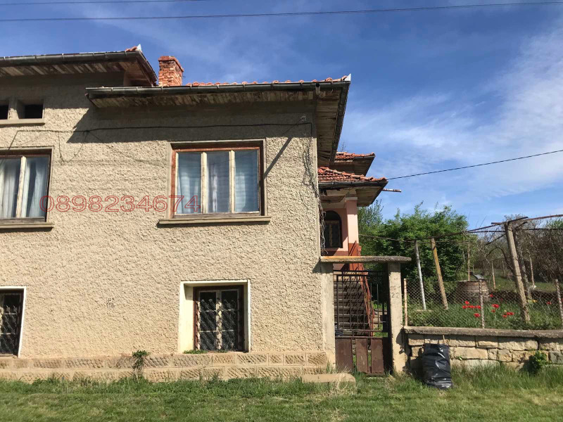 Продава КЪЩА, с. Голец, област Ловеч