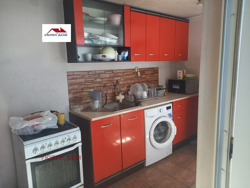 Продава КЪЩА, гр. Шумен, Добруджански, снимка 3 - Къщи - 52375084