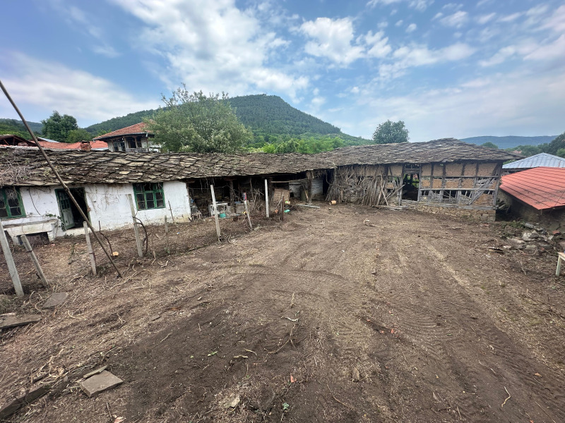 Продава КЪЩА, с. Врабево, област Ловеч, снимка 4 - Къщи - 53459758