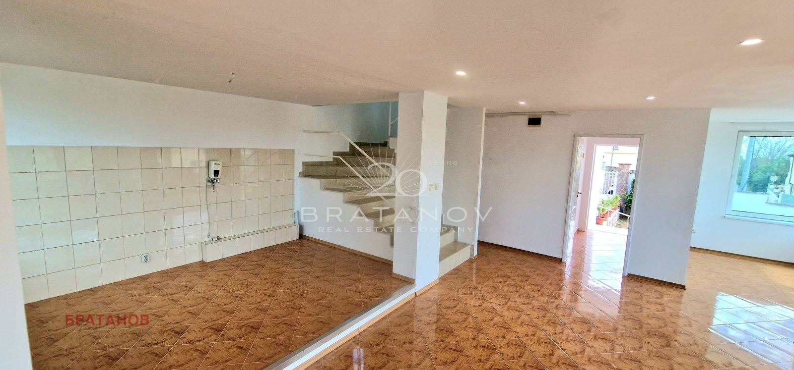 Продава КЪЩА, с. Кошарица, област Бургас, снимка 3 - Къщи - 54690611