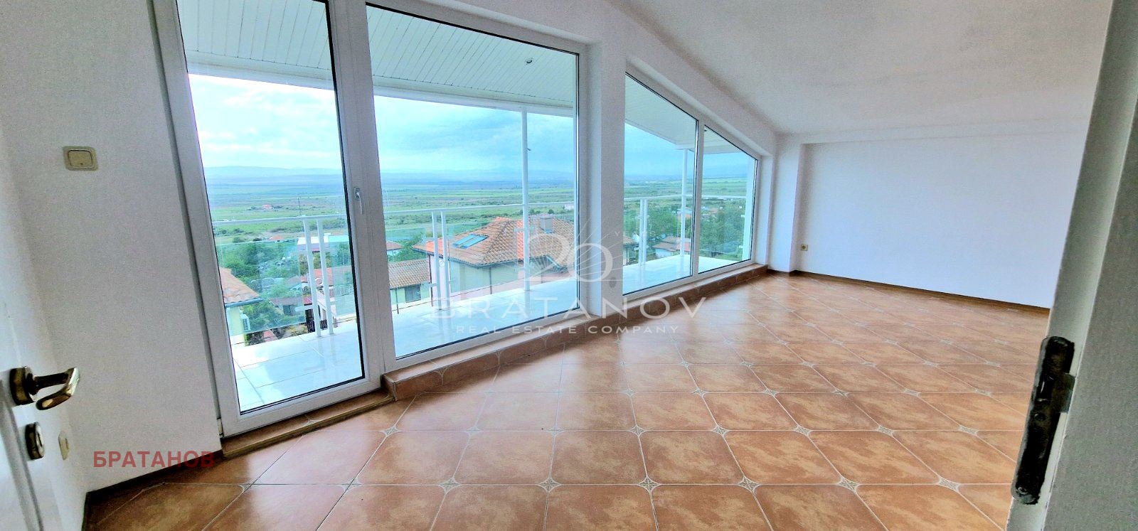 Продава КЪЩА, с. Кошарица, област Бургас, снимка 11 - Къщи - 54690611