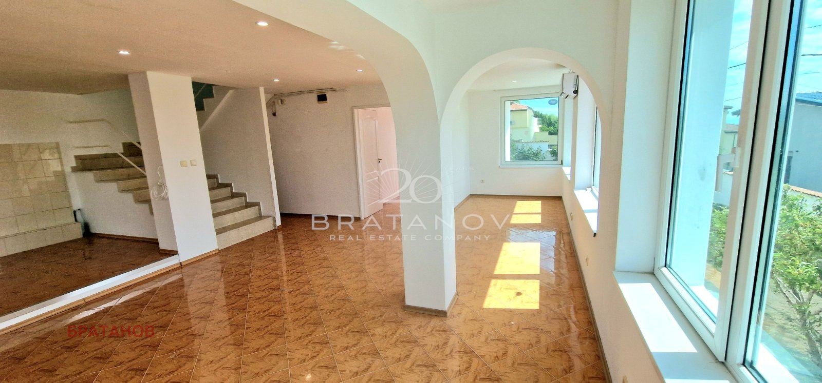 Продава КЪЩА, с. Кошарица, област Бургас, снимка 4 - Къщи - 54690611
