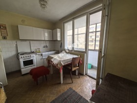 1 bedroom Tsentar, Yambol 6