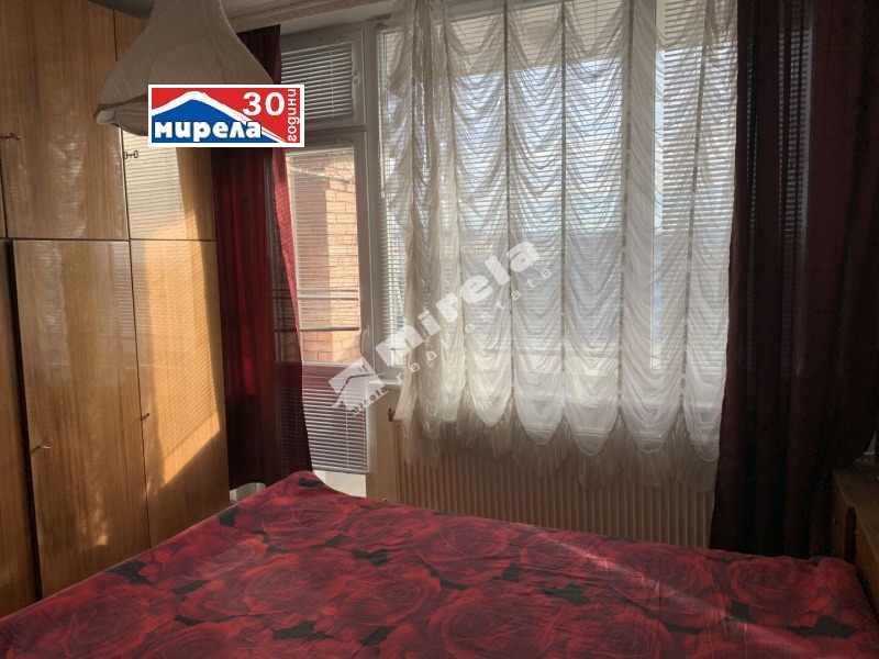 Продава 3-СТАЕН, гр. Велико Търново, Колю Фичето, снимка 9 - Aпартаменти - 49361244