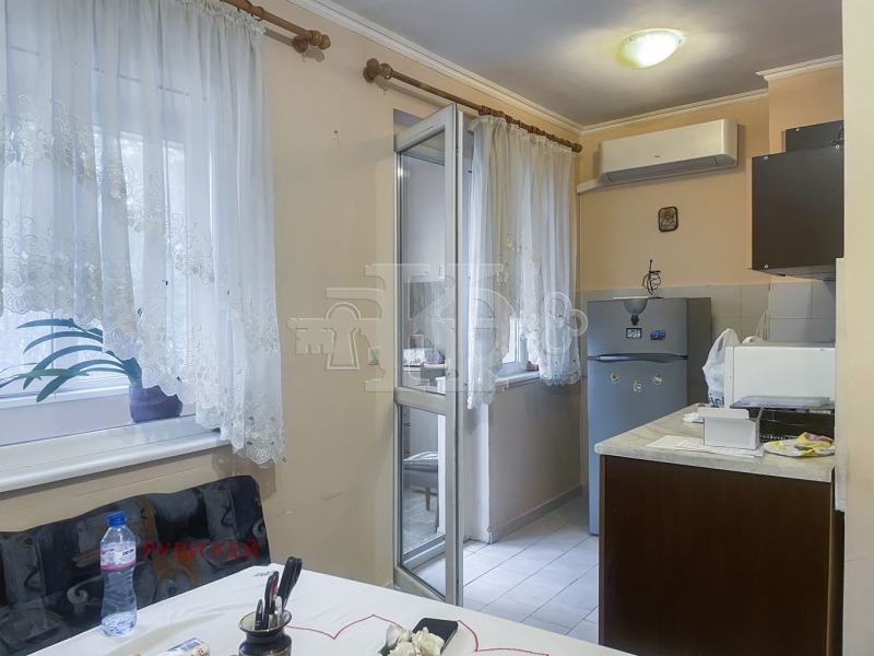 Продава 3-СТАЕН, гр. Варна, Конфуто, снимка 6 - Апартаменти - 52709918