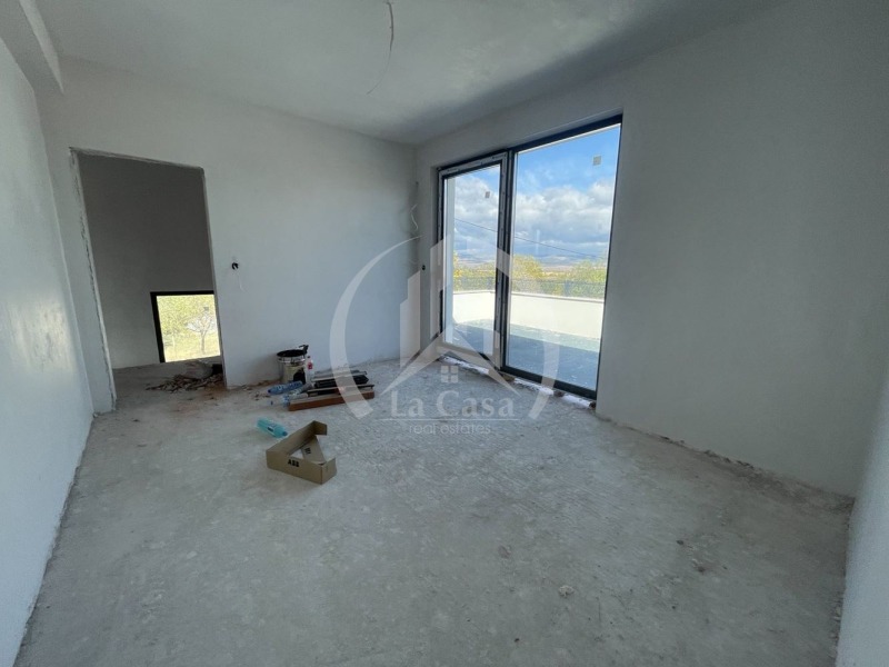 Продава  Къща област София , с. Хераково , 254 кв.м | 21062328 - изображение [5]