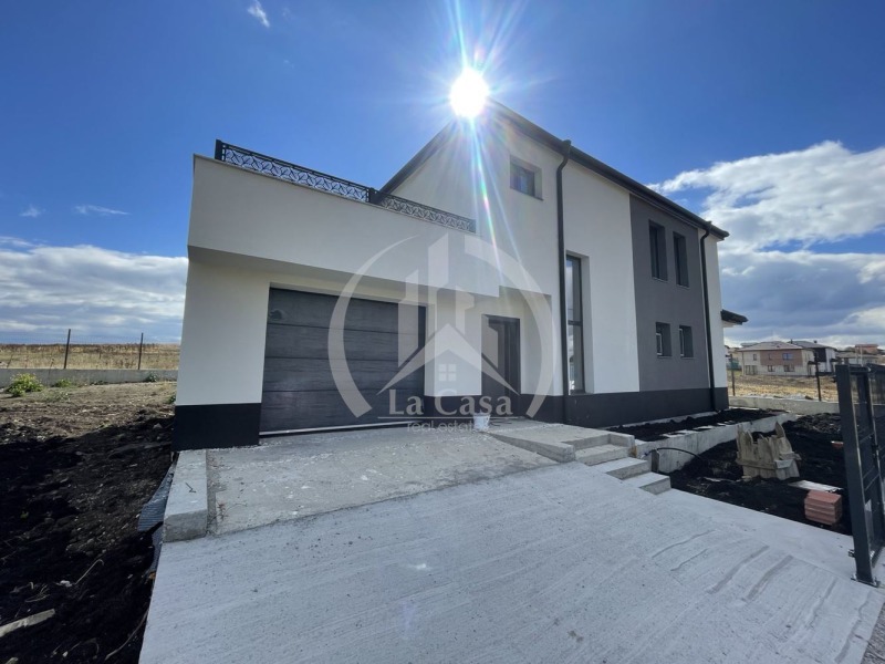 Продава  Къща област София , с. Хераково , 254 кв.м | 21062328 - изображение [2]