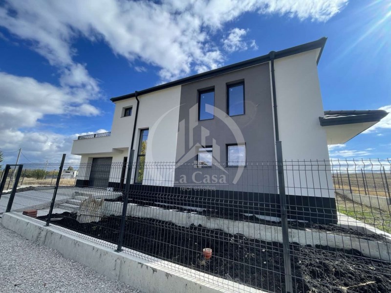 Продава  Къща област София , с. Хераково , 254 кв.м | 21062328 - изображение [3]