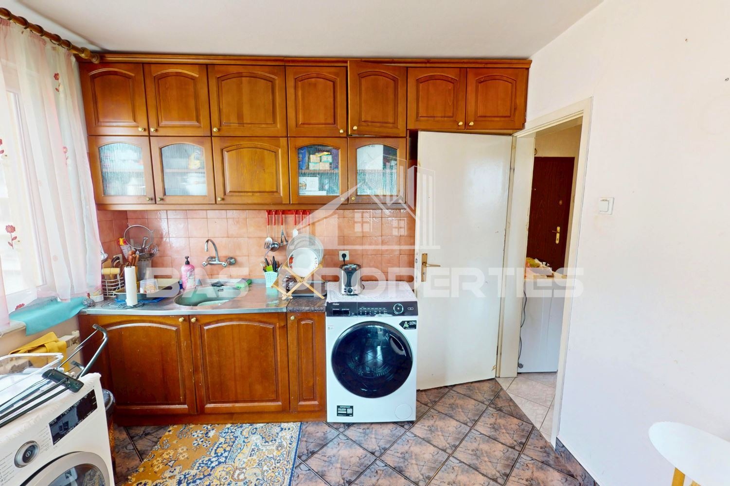 Продава 3-СТАЕН, гр. София, Карпузица, снимка 4 - Апартаменти - 53858076