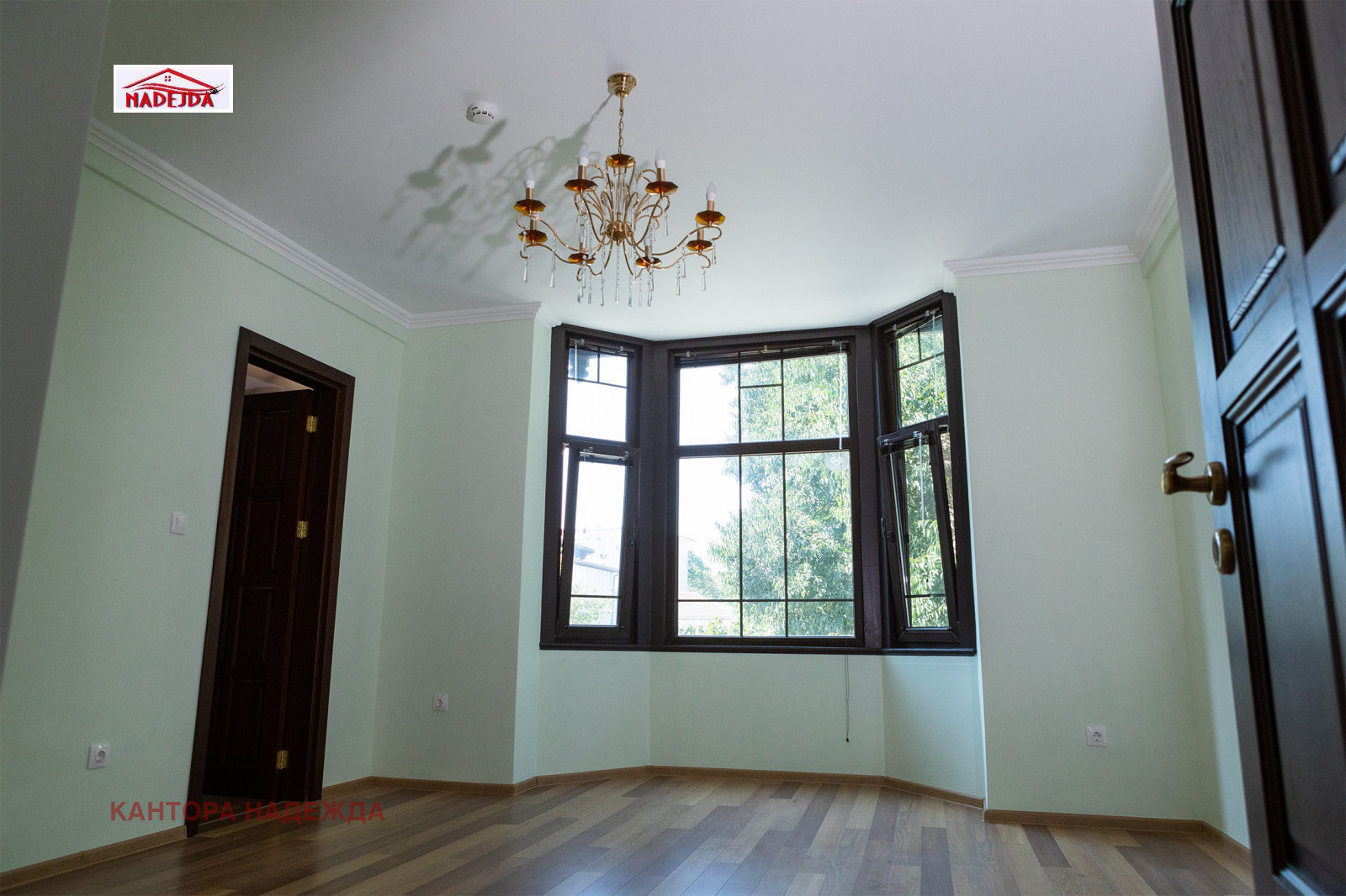 Продава КЪЩА, гр. Варна, Център, снимка 9 - Къщи - 55137694