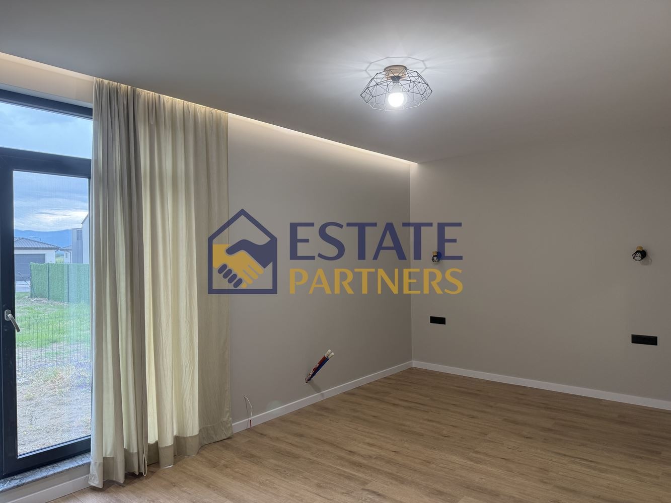 Продава КЪЩА, с. Радиново, област Пловдив, снимка 17 - Къщи - 54618655