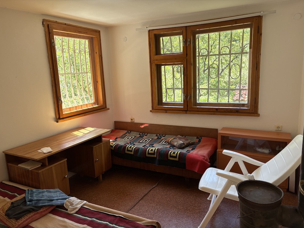 Продава КЪЩА, гр. София, с. Герман, снимка 12 - Къщи - 56322617
