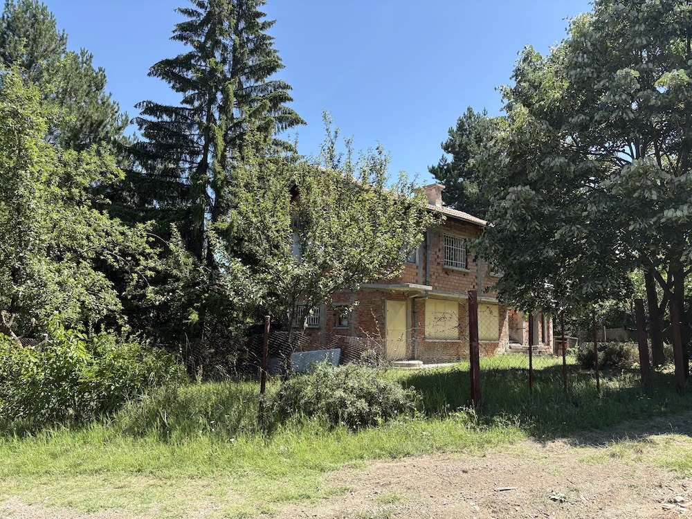 Продава КЪЩА, гр. София, с. Герман, снимка 3 - Къщи - 56322617
