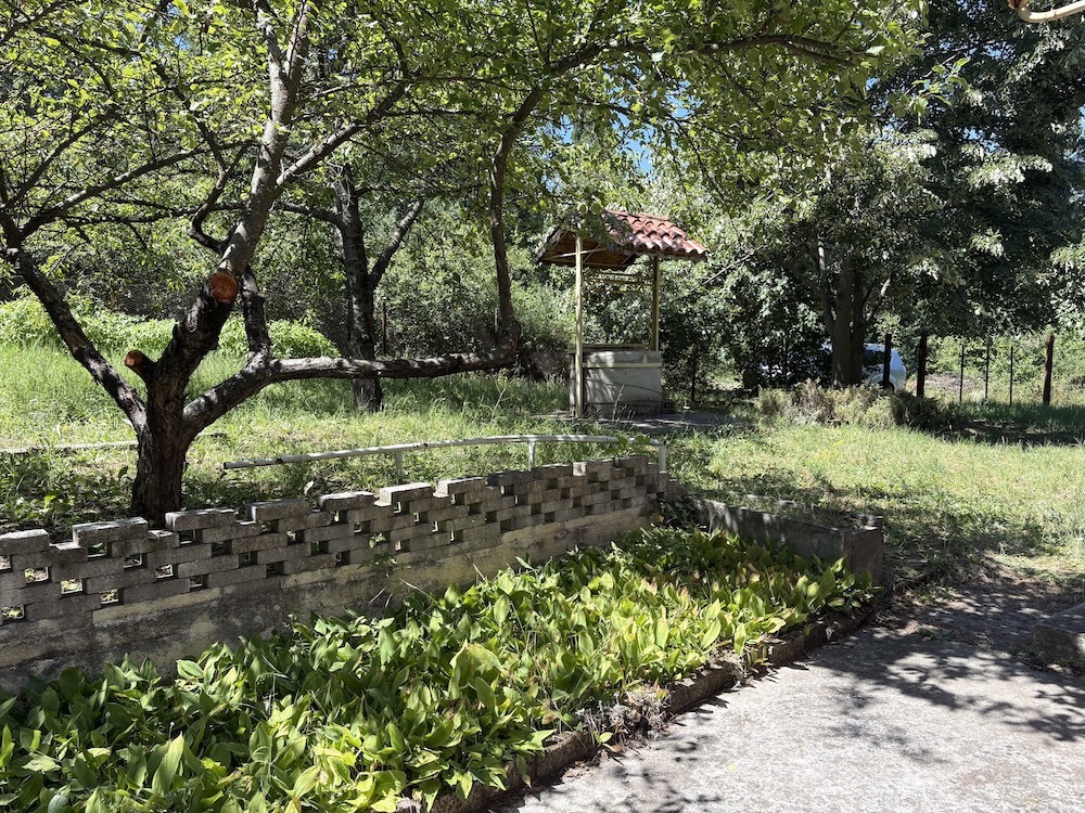Продава КЪЩА, гр. София, с. Герман, снимка 10 - Къщи - 56322617