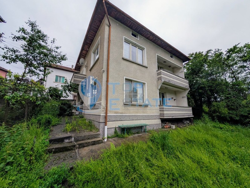 Продава КЪЩА в област Габрово, гр. Плачковци - 170 кв.м / 76 693.78 € » 150 000 лв., ТОП ЕСТЕЙТ