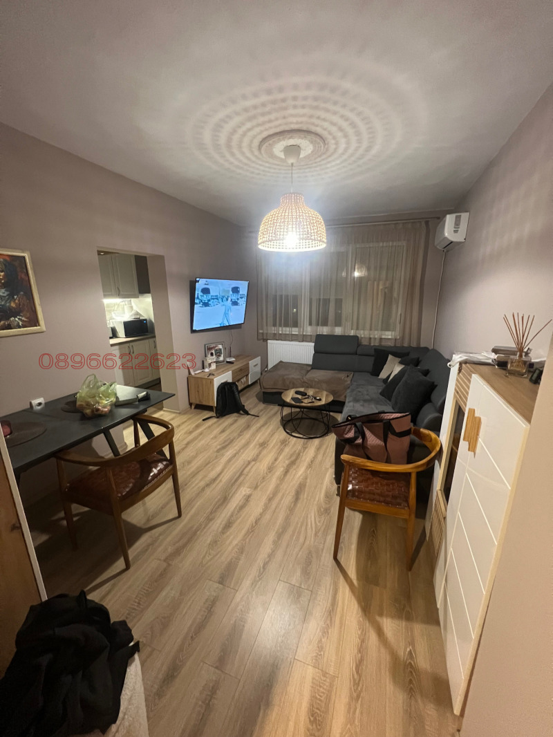 Продава 2-СТАЕН, гр. Добрич, Дунавите, снимка 2 - Апартаменти - 52783073