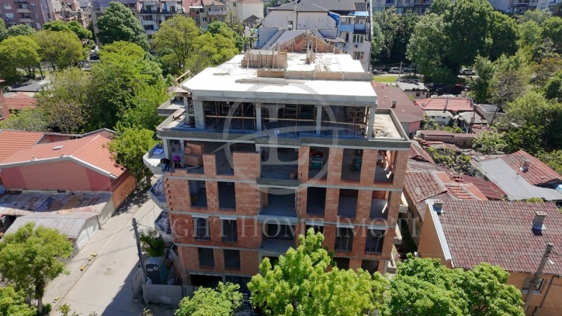 Продава  3-стаен, град Пловдив, Кючук Париж •  152 100 EUR • ID 87021001 — holmes.bg - [1] 