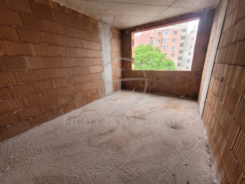 En venta  3 dormitorios Plovdiv , Trakiya , 135 metros cuadrados | 71850940 - imagen [4]