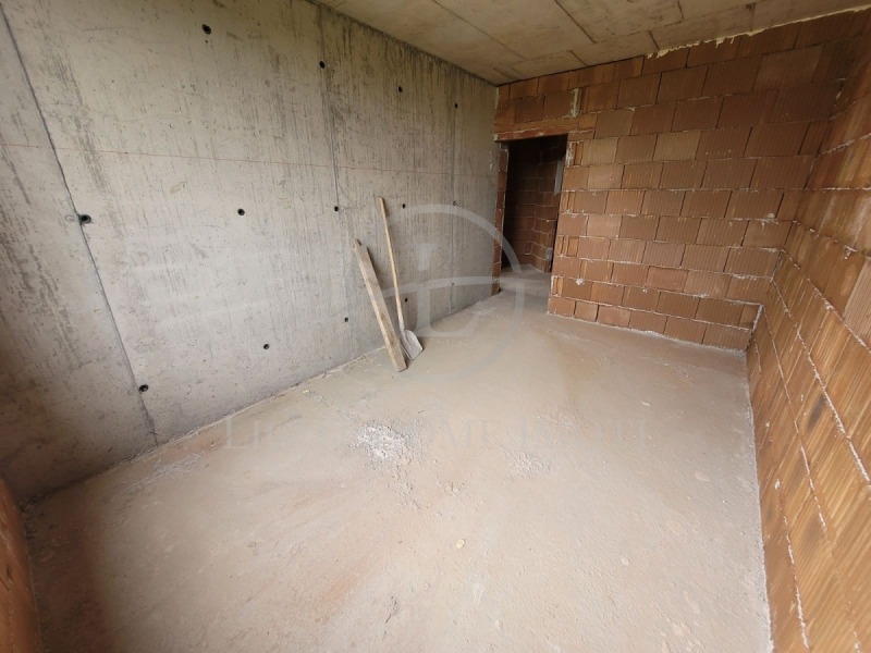 En venta  3 dormitorios Plovdiv , Trakiya , 135 metros cuadrados | 71850940 - imagen [7]