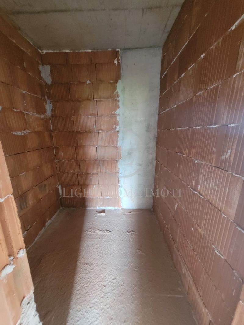 En venta  3 dormitorios Plovdiv , Trakiya , 135 metros cuadrados | 71850940 - imagen [11]
