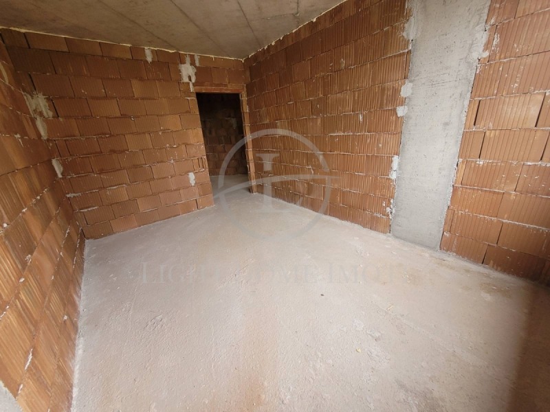 En venta  3 dormitorios Plovdiv , Trakiya , 135 metros cuadrados | 71850940 - imagen [5]