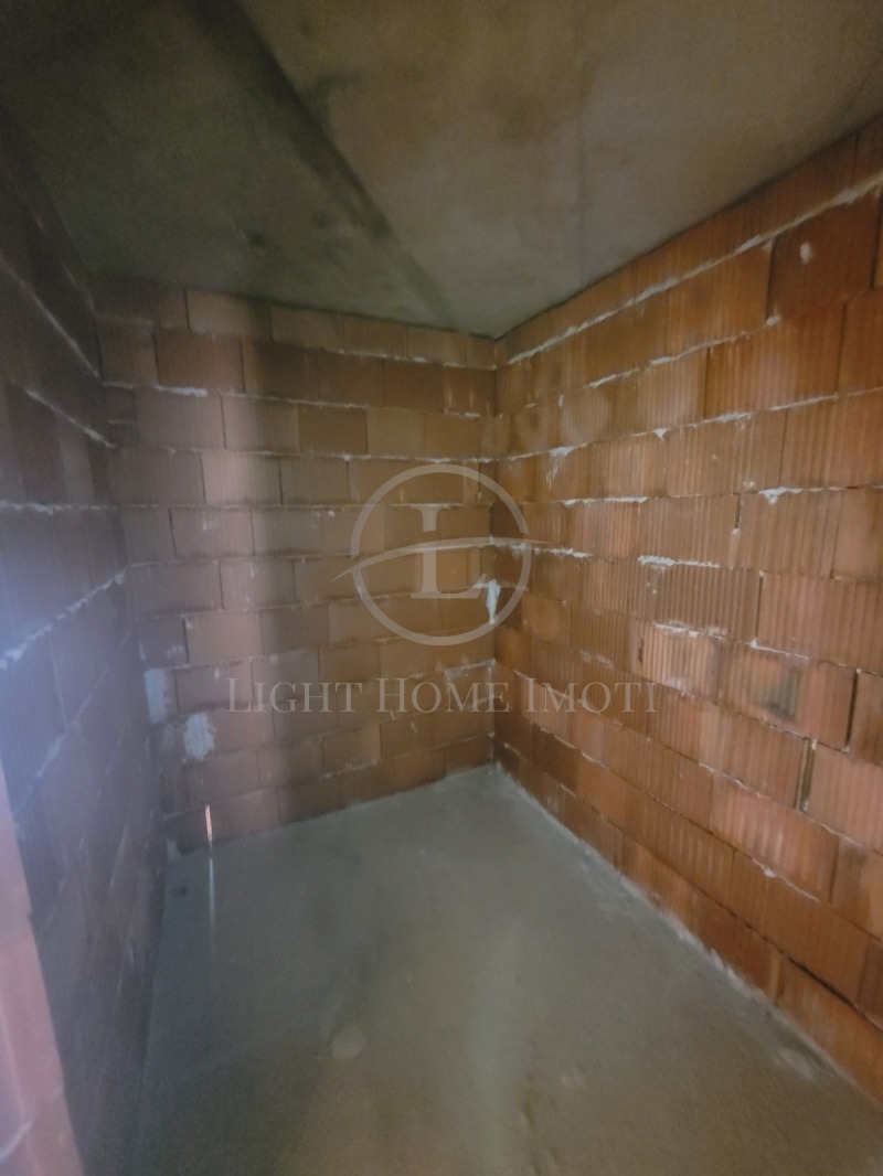 En venta  3 dormitorios Plovdiv , Trakiya , 135 metros cuadrados | 71850940 - imagen [10]