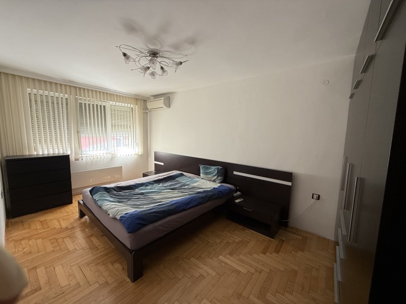En venta  3+ dormitorios Sofia , Belite brezi , 180 metros cuadrados | 49886816 - imagen [4]