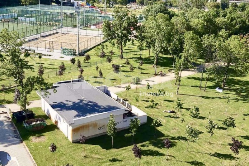 Na prodej  3+ ložnice Sofia , Zona B-5 , 260 m2 | 30755430 - obraz [7]