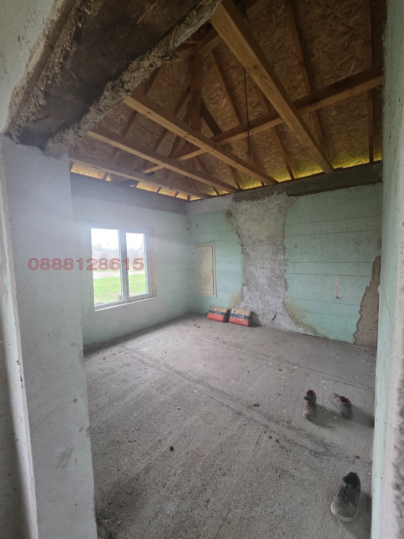 Продава КЪЩА, с. Гранит, област Стара Загора, снимка 2 - Къщи - 53514860