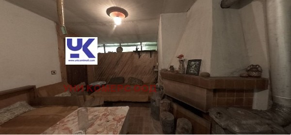 Продава КЪЩА, с. Батулия, област София област