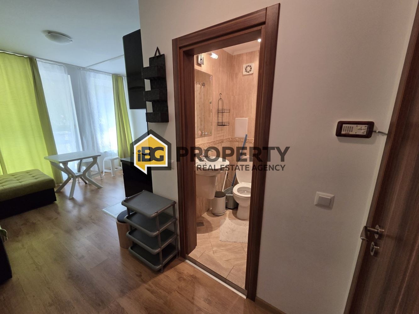 Продава 1-СТАЕН, гр. Бяла, област Варна, снимка 4 - Апартаменти - 54960025