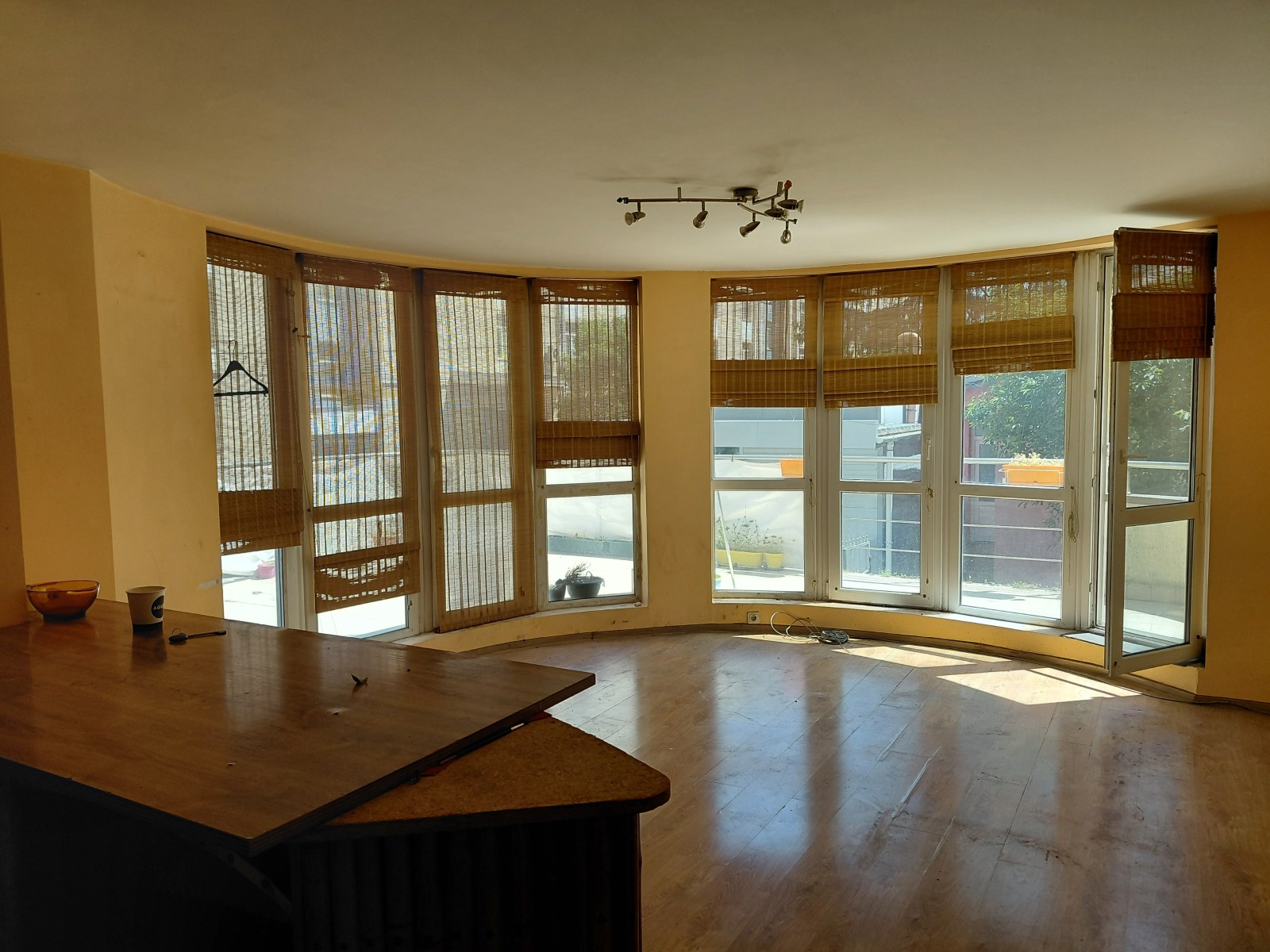 Продава 3-СТАЕН, гр. София, Изток, снимка 2 - Апартаменти - 51906578